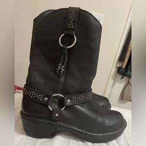 Durango women’s western boots. Size 9